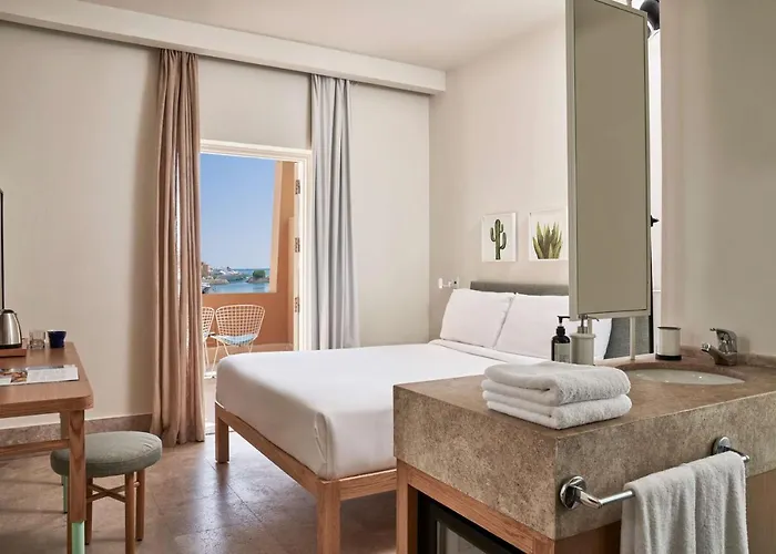Inn Captain's 3*