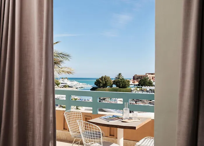 Captain's Inn 3*