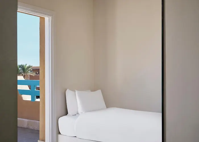Inn Captain's 3*