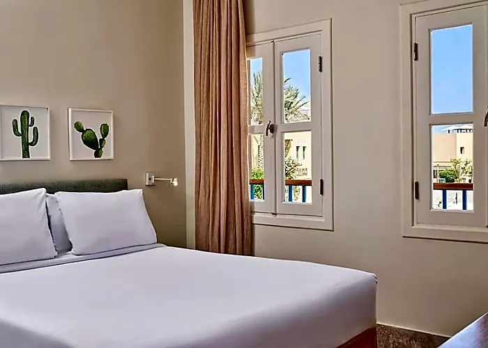 Inn Captain's 3*