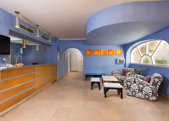 Inn Captain's 3*